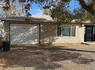 9047 10th Ave, Hesperia, CA 92345