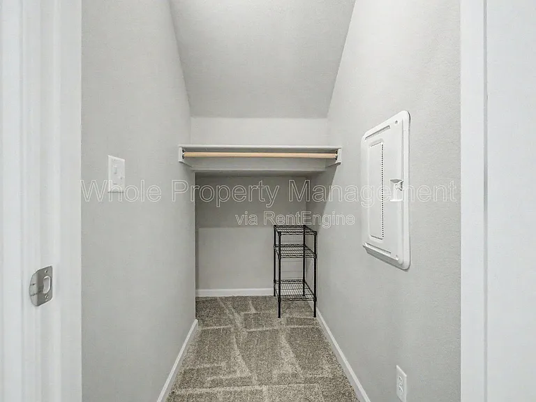 2291 Peregrine Dr — Photo 26