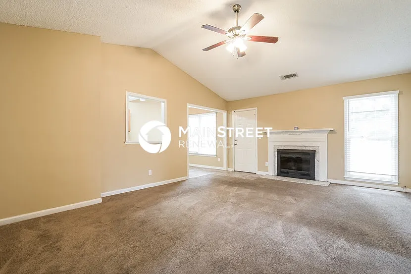 2358 Planters Cove Dr NW — Photo 3