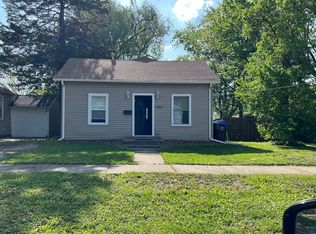 1320 Sherman St, Bloomington, IL 61701