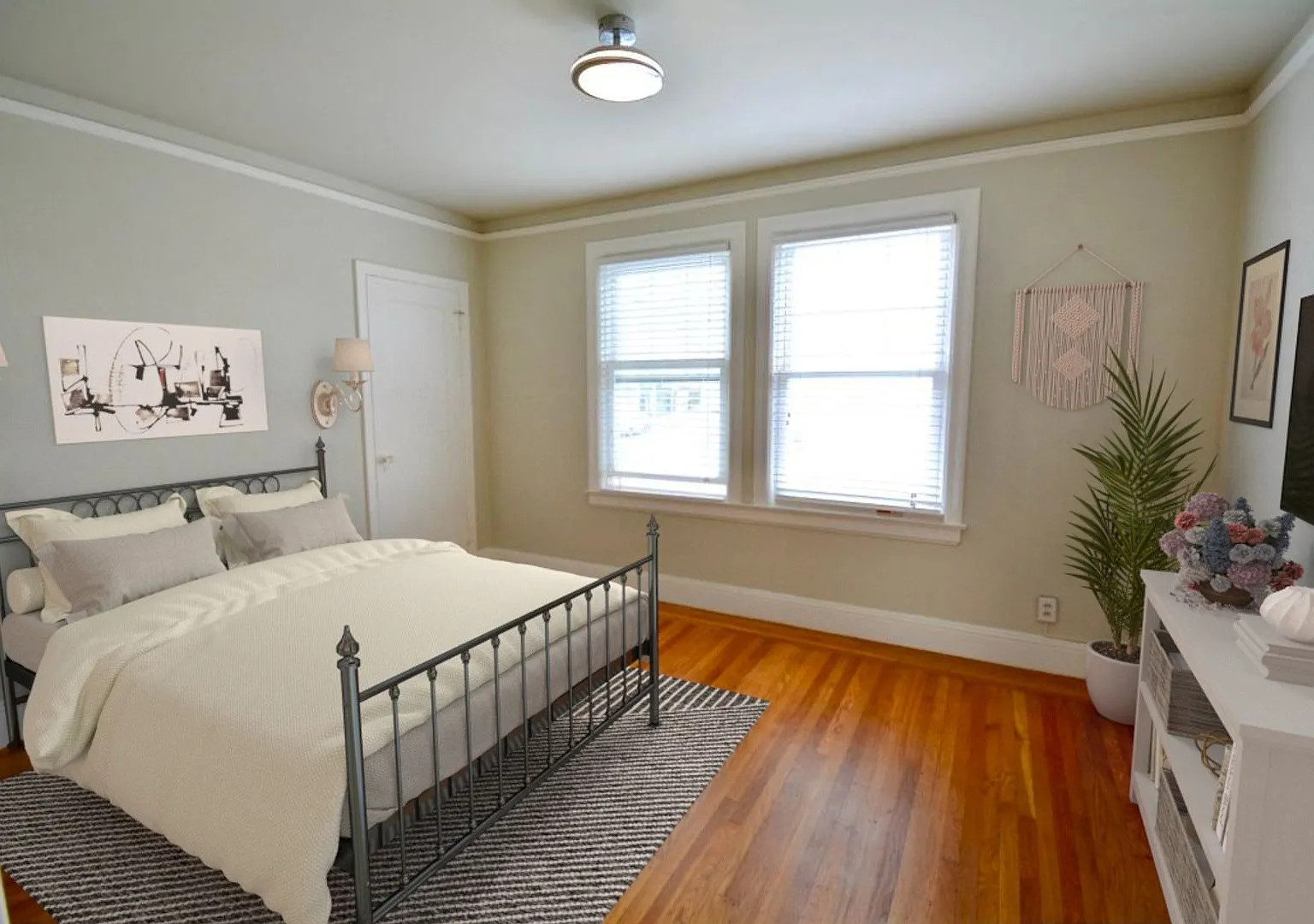 Beautifully Restored, Historic 3 BR + Bonus Room | 1 BA home in the Parkside/Sunset District — Photo 4