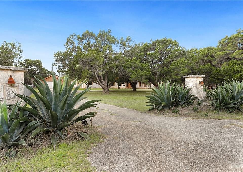 1st image of 201 Mesa Oaks