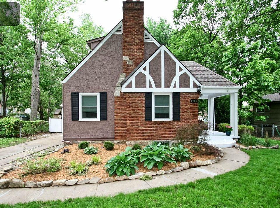 Front of rental