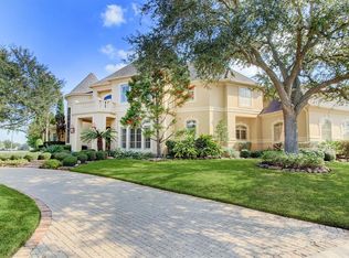 1811 Watercastle Ct, Houston, TX 77077