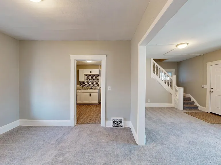 3065 W 105th St — Photo 16