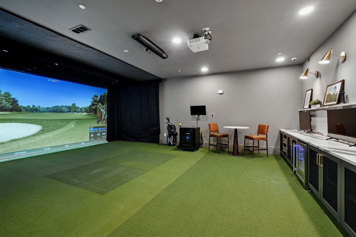 Multisport Simulator Bay