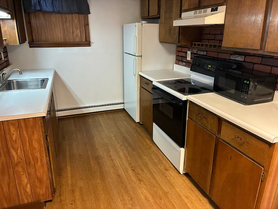 1480 Lancaster Ave #3