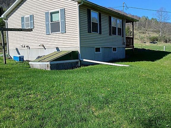 4th image of 1605 Lillibridge Rd