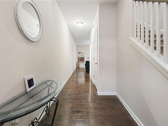 3rd image of 2889 Cooper Brook Dr