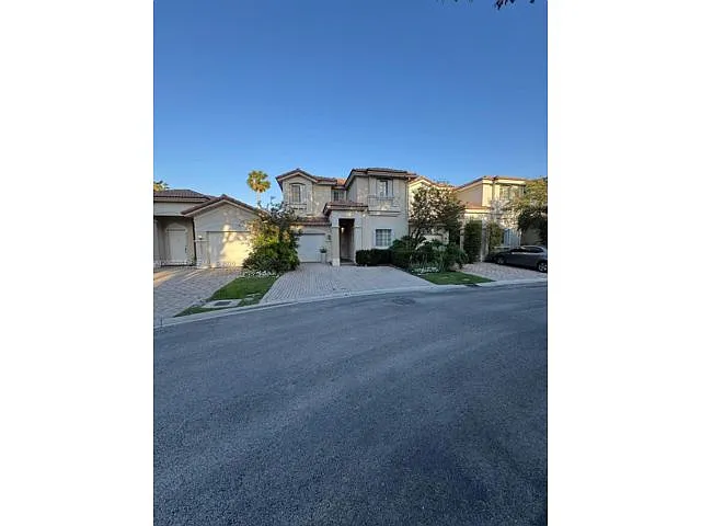 Building Photo - 6861 NW 107th Ct