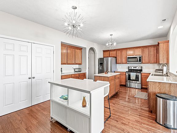 3rd image of 7724 Imperial Eagle Dr