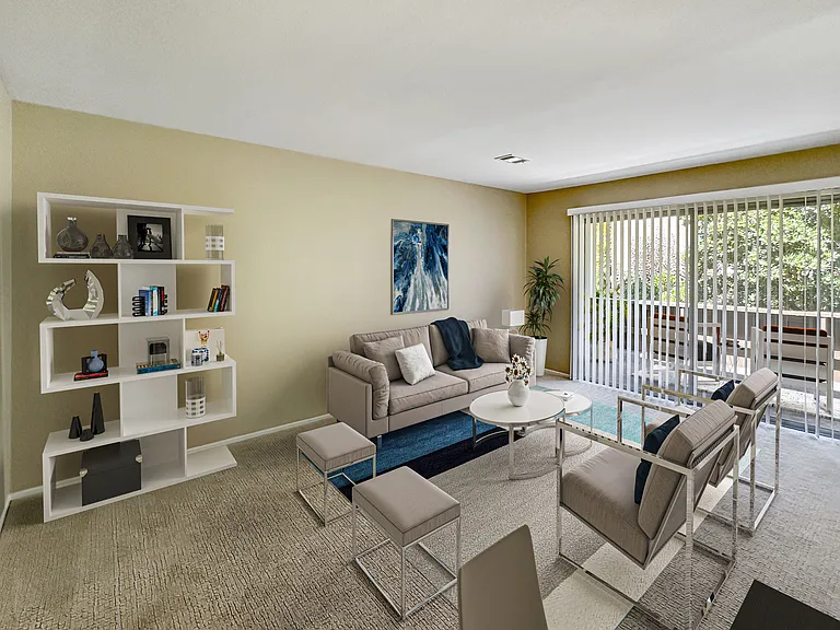 317 Poe St — Photo 3