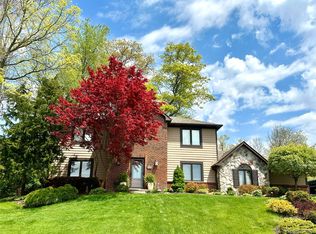 85 Overlake Dr, Lake Orion, MI