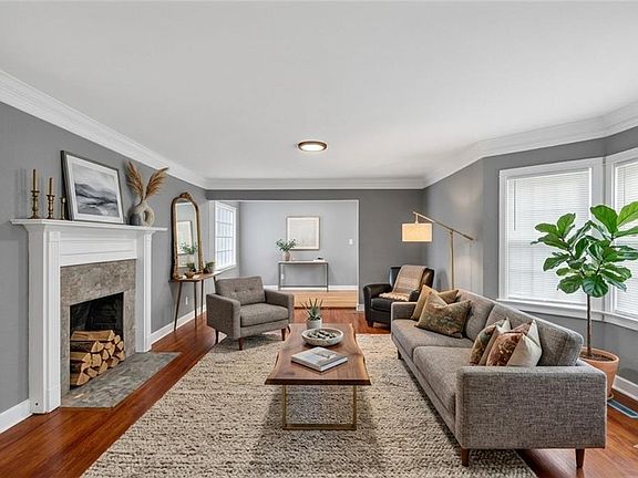 5th image of 1093 Enota Ave NE