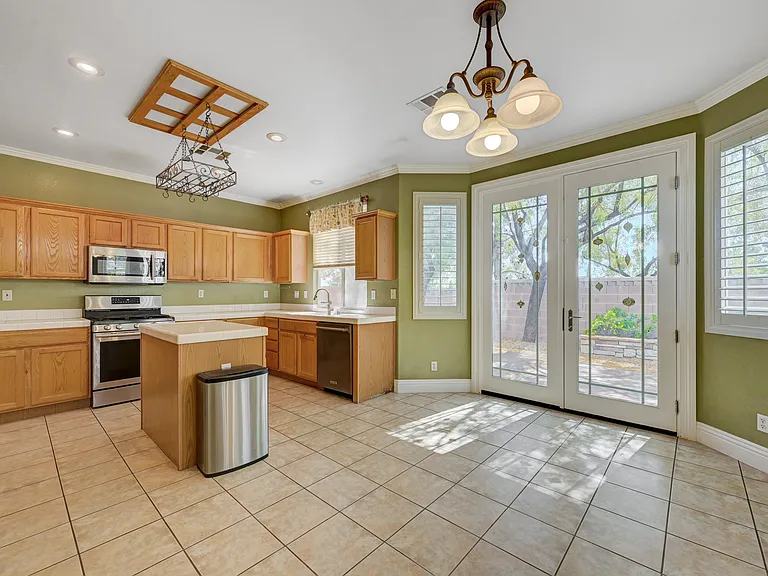 3412 Mountain Park St — Photo 18