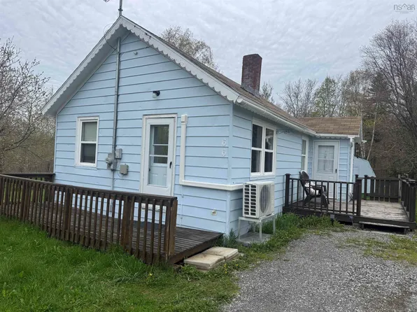 66 Jardine St, Cape Breton, NS B1Y 1J5