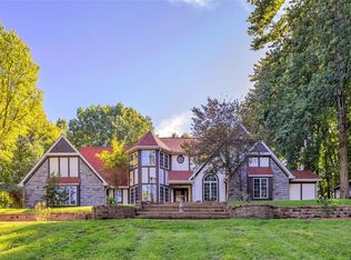 104 Landing Dr, Hookstown, PA 15050