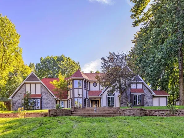 104 Landing Dr, Hookstown, PA 15050