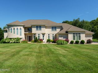 2752 Hunters Run #2, Kalamazoo, MI 49048