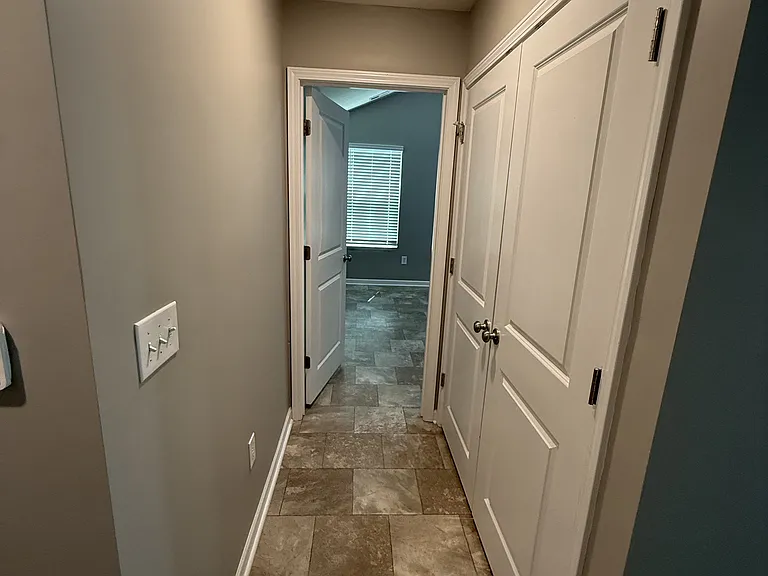 141 Butler Knoll Ct — Photo 19