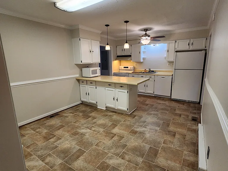 1510 Brigham Rd — Photo 8
