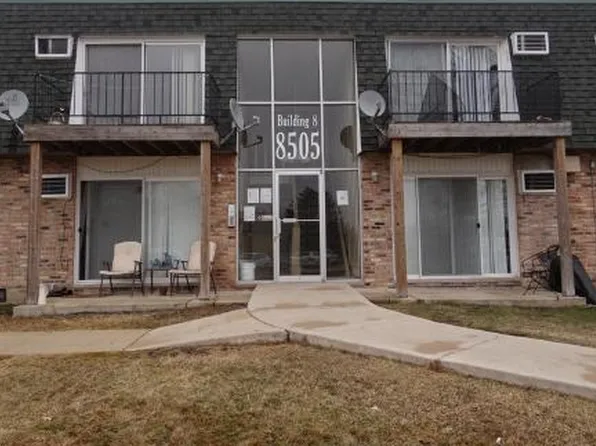 8505 W 101st Ter APT 103, Palos Hills, IL 60465