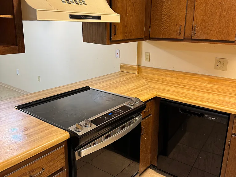 7051 Perkins Place Ct #B — Photo 19