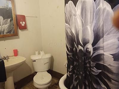 5th image of 244 S Highland Ave #246