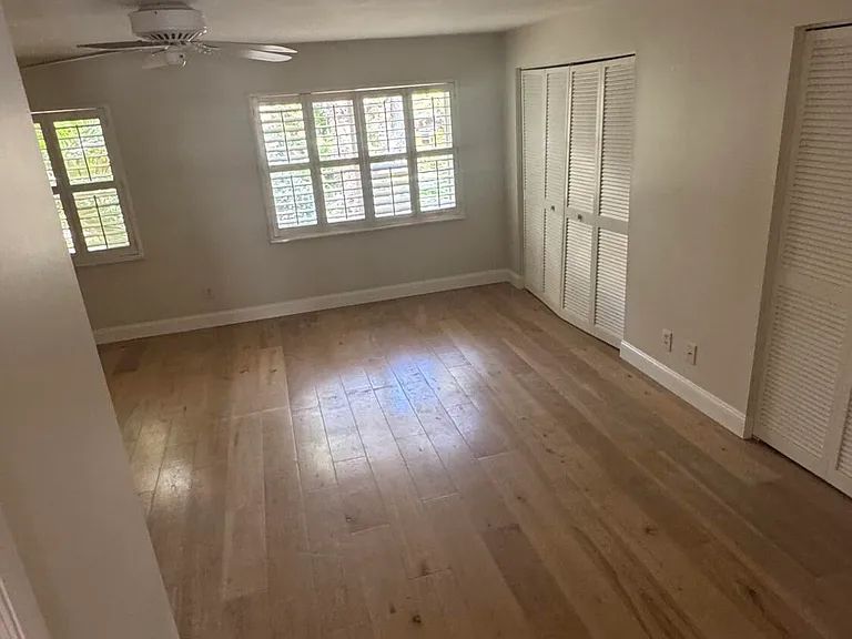 2704 Cardinal Dr — Photo 12
