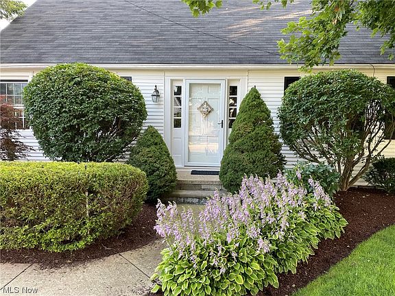 2nd image of 5464 Park Dr