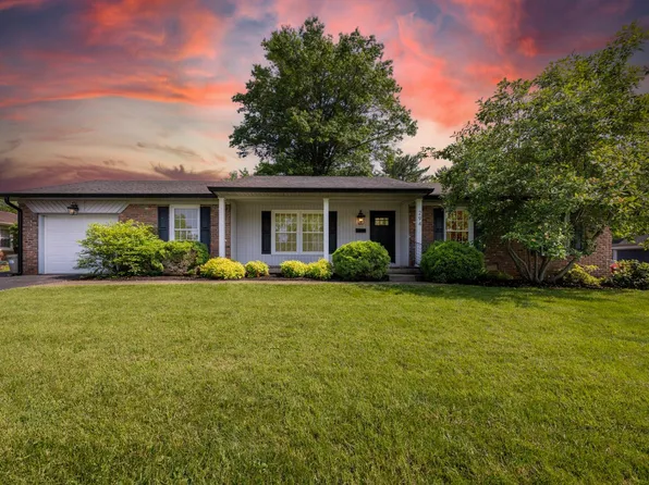 294 Leawood Dr, Frankfort, KY 40601