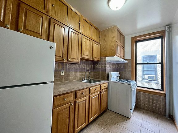 4th image of 81 Cabrini Blvd APT 51
