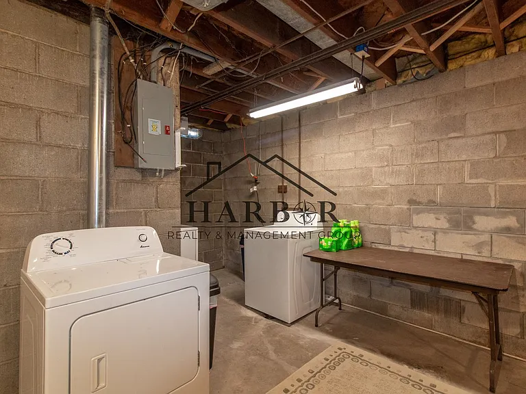 5th Avenue SE Duplex — Photo 25