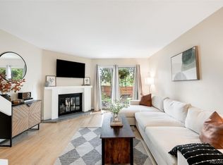 11133 W 17th Ave APT 104, Lakewood, CO 80215