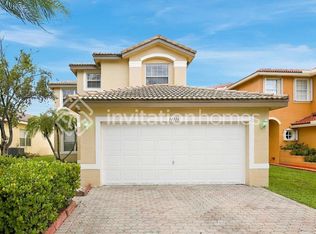 14916 SW 22nd St, Hollywood, FL 33027