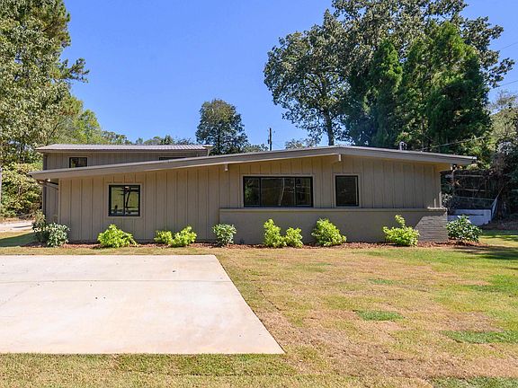 3rd image of 4505 Cahaba River Rd