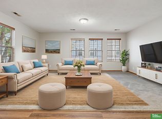 14664 Taylor Plz, Omaha, NE 68116