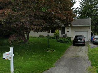 34 Woodland Dr, Jacobus, PA 17407