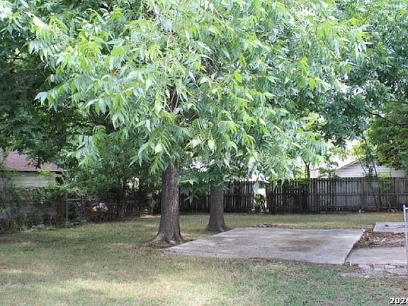 4th image of 614 HARRIMAN PL
