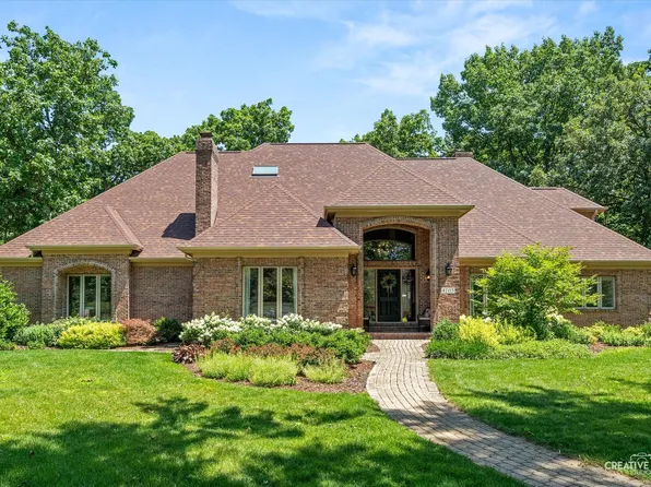 4105 Royal Troon Ct, St Charles, IL 60174
