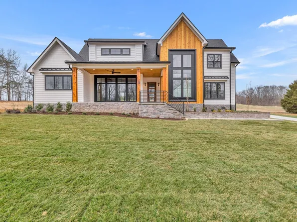 1646 Deal Rd, Burns, TN 37029