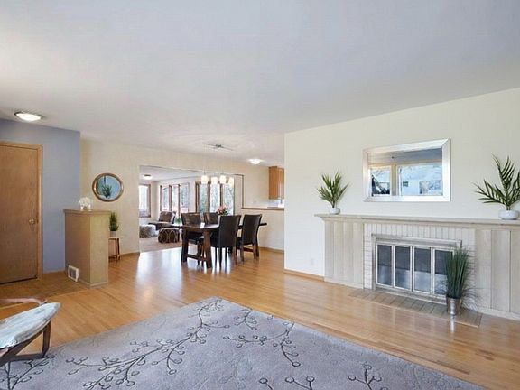 3rd image of 3217 Cavell Ln