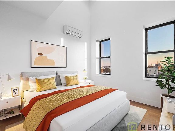 4th image of 105 Vanderveer St APT 3A