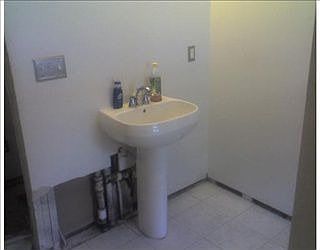 5th image of 1122 Portage Ave