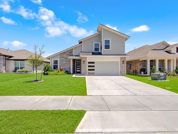 3rd image of 6205 Daytona Dr
