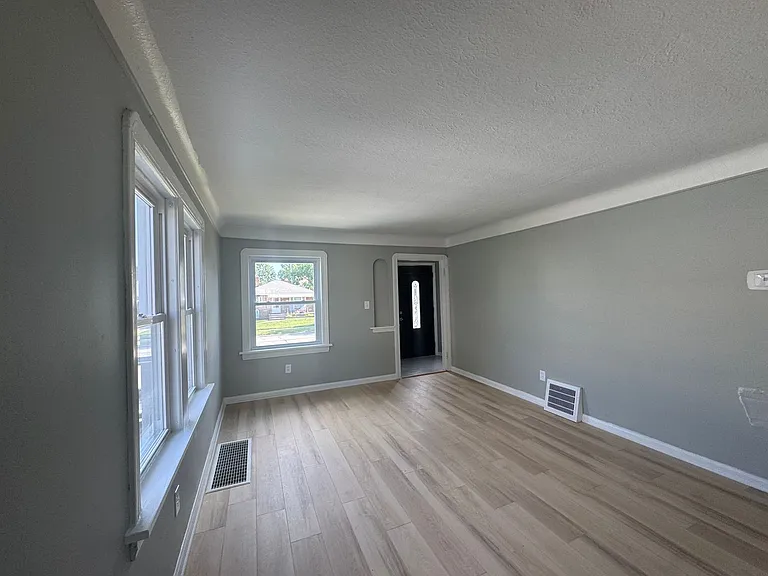 6307 Westlake Ave — Photo 4