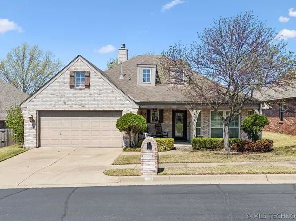704 W Indianapolis St N, Broken Arrow, OK 74012