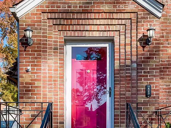 5th image of 6353 Lansdowne Ave