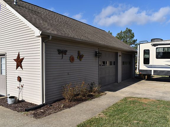 4th image of 8255 Old Lovelaceville Rd
