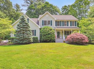 450 Long Meadow Rd, Middlebury, CT 06762